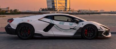 A Dubai rendőrség új Mansory Revueltója tovább emeli a luxusflotta rangját