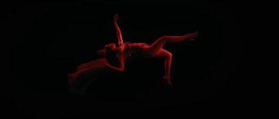 Az Anne Hathaway-leleplezés új szintre emeli az A24 Mother Mary sötét misztikumát