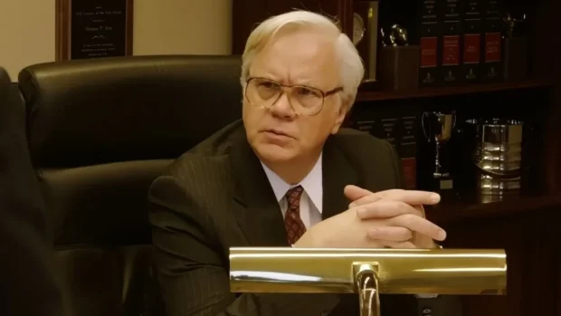 Hét év után tér vissza Tim Robbins Emma Stone és Chris Pine oldalán