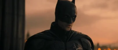 Matt Reeves egy titokzatos fotóval jelentette be A Batman 2 forgatásának kezdetét.