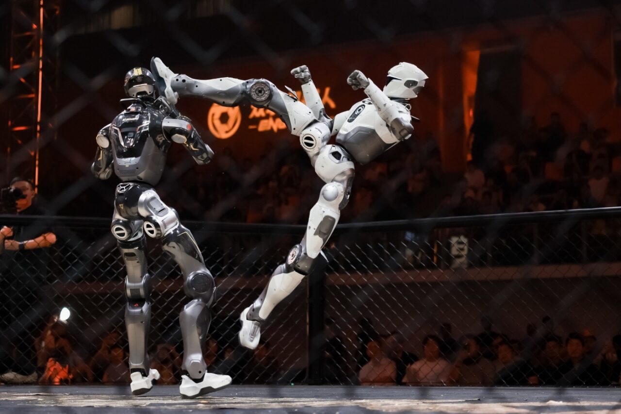 A 173 centis EngineAI T800-as robot harcra kész, és beszáll a világ első humanoid harci ligájába