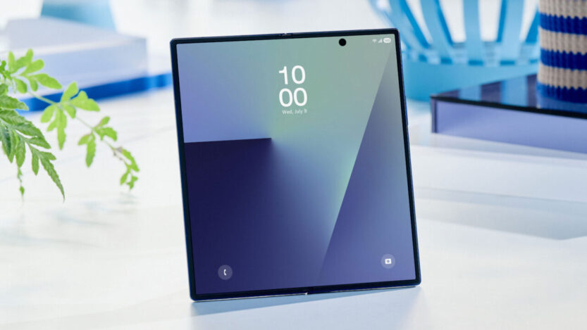 A Samsung új összehajtható kijelzője sokkal ellenállóbb lett a sérülésekkel és a gyűrődésekkel szemben