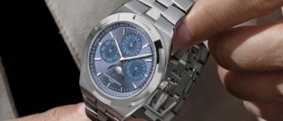 A Vacheron Constantin világosabb kék árnyalattal frissíti az Overseas óracsaládot