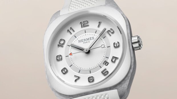 A Hermès új H08 órái hűvös tónusú kerámiával érkeznek