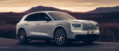 A Bentley első elektromos SUV-ja 876 lóerős First Edition kivitelben érkezik