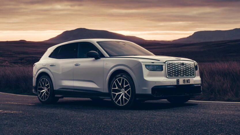 A Bentley első elektromos SUV-ja 876 lóerős First Edition kivitelben érkezik