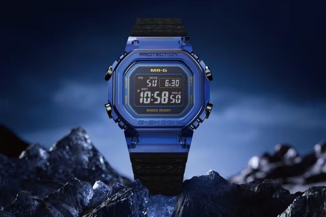 A G-Shock 80 ezer dolláros MRG-D5000 órája teljes egészében kék zafírból készült